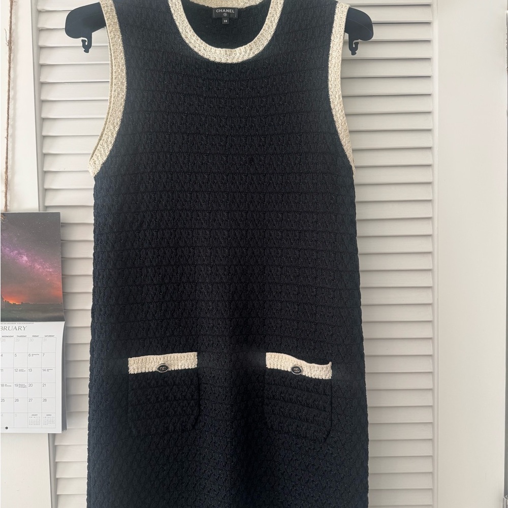 CHANEL Black and White Knit Fabric